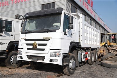 HW76 6x4 dumper